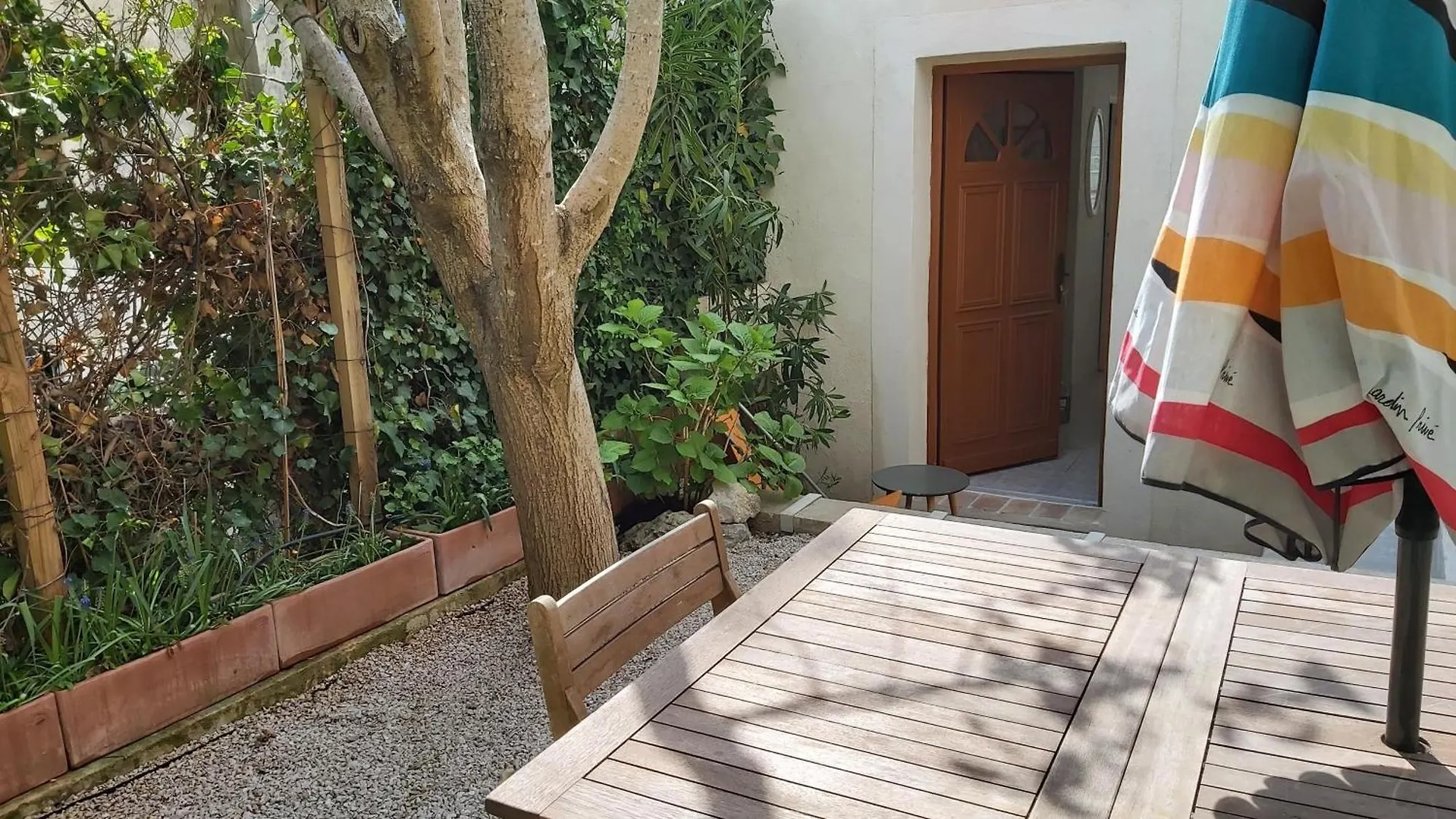 Apartment Le Rove : La Petite Maison France